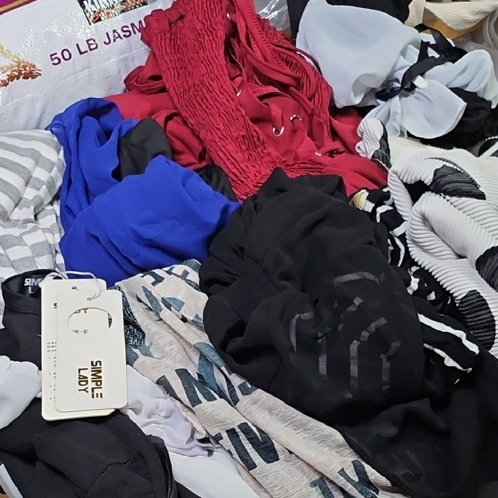 $2 Dresses Bundle ( 8 Items)
